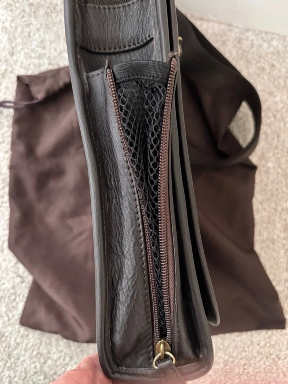 Vtg Rocky Mountaineer Leather Messenger/ Hiking Bag With Dust Bag Brown EUC
